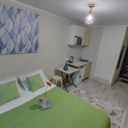 Фото Отель YourHouse (ЙоХаус) в 1-м микрорайоне 76