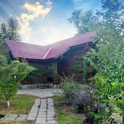Номер стандарт с 2 односпальными кроватями в коттедже №4
