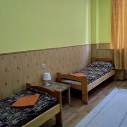 Номер эконом с 3 односпальными кроватями (с завтраком)