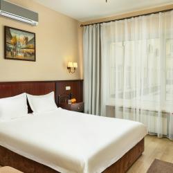 Номер стандарт семейный с 1 двуспальной кроватью