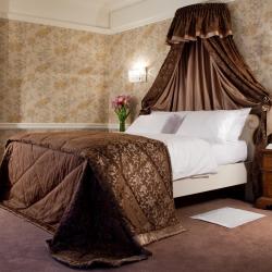 Фото Отель Villa Elena Hotel & Residences (Вилла Елена)