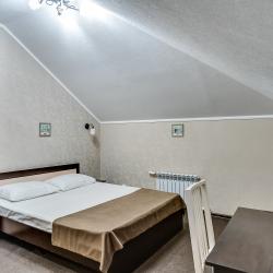 Номер стандарт с 1 двуспальной кроватью