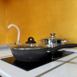 Апартаменты студия гостиничный комплекс Радуга 10И (мансарда)