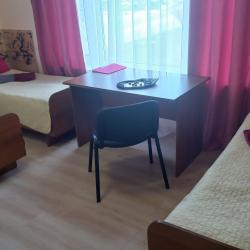 Номер стандарт с 3 односпальными кроватями Брусника