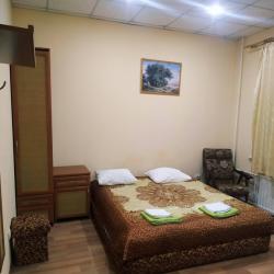 2-местный номер эконом с 1 двуспальной кроватью