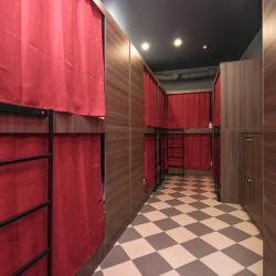 Кровать в 12-местном общем мужском номере