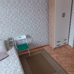 3-комнатные апартаменты улучшенные г. Москва, ул. Первомайская, д. 32/23 с 1 односпальной и 2 двуспальными кроватями