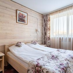 2-комнатный номер полулюкс с 1 двуспальной кроватью