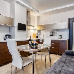 Фото Отель Elhome (ЭльХоум) на улице Пятая просека 93