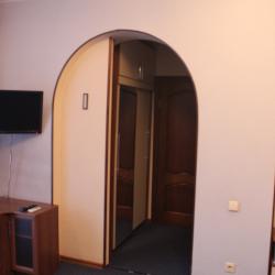 Номер полулюкс с 1 двуспальной кроватью