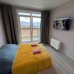 Фото Апартаменты Камбарская 94/3