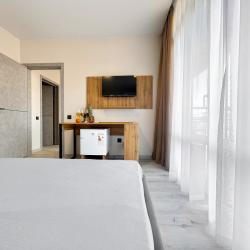 4-комнатные апартаменты улучшенные с балконом