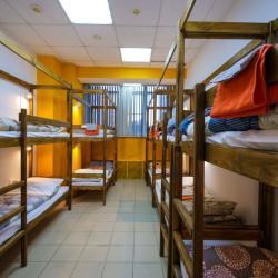 Кровать в общем номере с 5 двухъярусными кроватями (удобства на этаже)