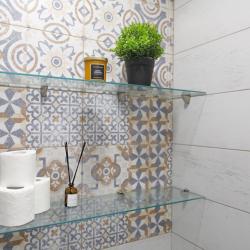 Фото Отель Версаль на бульваре Олега Волкова