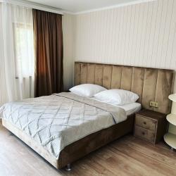 Номер стандарт с 1 двуспальной кроватью