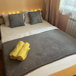 Фото Апартаменты на Островского 1