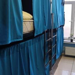 Кровать в 6-местном общем номере
