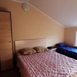 Комната стандарт с 1 односпальной и 1 двуспальной кроватью №6