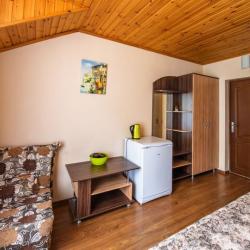 Комната стандарт с 1 двуспальной кроватью и балконом