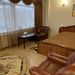 Номер стандарт с 1 двуспальной кроватью