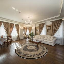 Фото Отель Villa Elena Hotel & Residences (Вилла Елена)