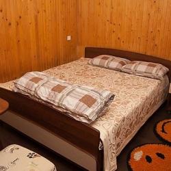 Номер стандарт семейный с 1 односпальной и 1 двуспальной кроватью