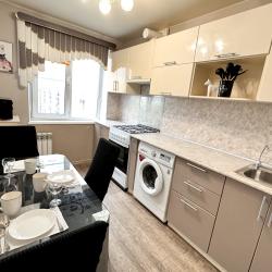 3-комнатные апартаменты стандарт Квартира ApartLand в центре города