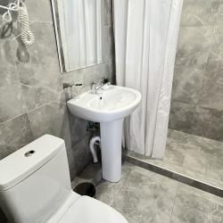 Номер стандарт улучшенный с 1 односпальной и 1 двуспальной кроватью