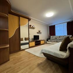 Фото Отель Apartments by Xasanov на улице Бажова 15