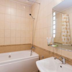 Номер полулюкс с 2 односпальными кроватями