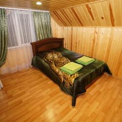 Комната эконом с 1 двуспальной кроватью (мансарда)
