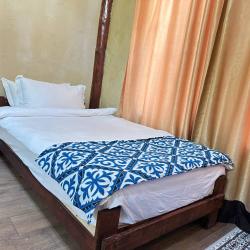 Фото Отель Sultan Kyzyl-Kia (Султан )