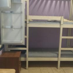 Кровать в 6-местном общем номере