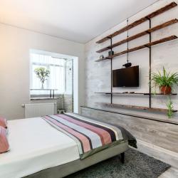 Фото Апартаменты на улице Пановой 30к2