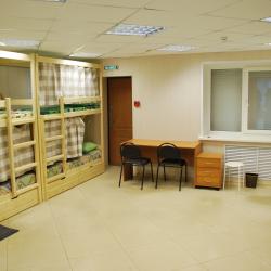 Кровать в 8-местном общем номере (с завтраком)