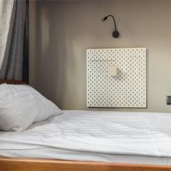 Кровать в 8-местном общем женском номере (общие удобства)