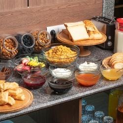 Фото Отель Sofiya (София)