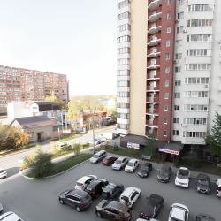 Фото Апартаменты на улице Революционная 3