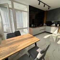Фото Апартаменты Housevip на улице Гражданская
