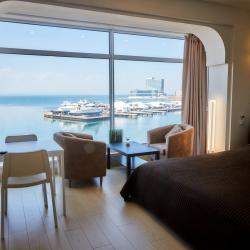 Номер улучшенный с двуспальной кроватью (Вид на море) Sea View Superior by Vvo