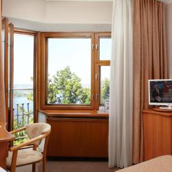 Фото Отель Октябрьская