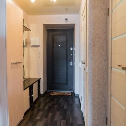 Фото Апартаменты на улице Сурикова 50