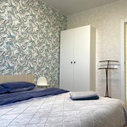 Фото Отель Уютная 2-комнатная квартира возле Гагаринского парка