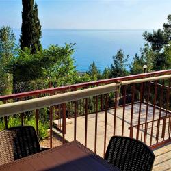 4-местные 2-комнатные апартаменты люкс с террасой