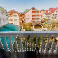 Фото Отель Зеленый попугай