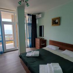 1-комнатный номер люкс с террасой и видом на море