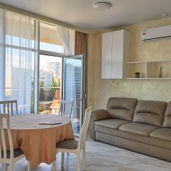 Фото Апартаменты Svetlana Park Lux, 4 комнаты