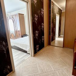 Фото Апартаменты на улице Толстикова 16а