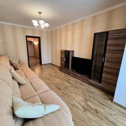 Фото Отель Просторная трехкомнатная квартира с видом на море!