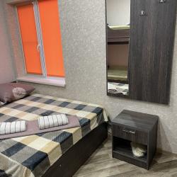Номер стандарт с 1 двуспальной кровать и 1 двухъярусной кроватью